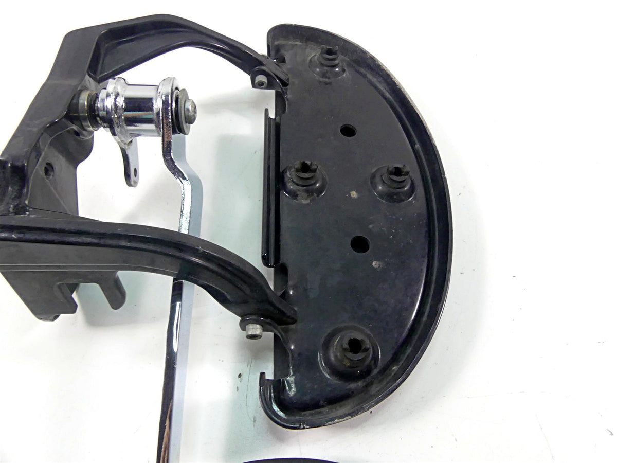 2016 Harley Softail FLS Slim Right Front Floorboard & Brake Pedal Set 42431-11 {{ shop.shopifyCountryName }} - Mototech271