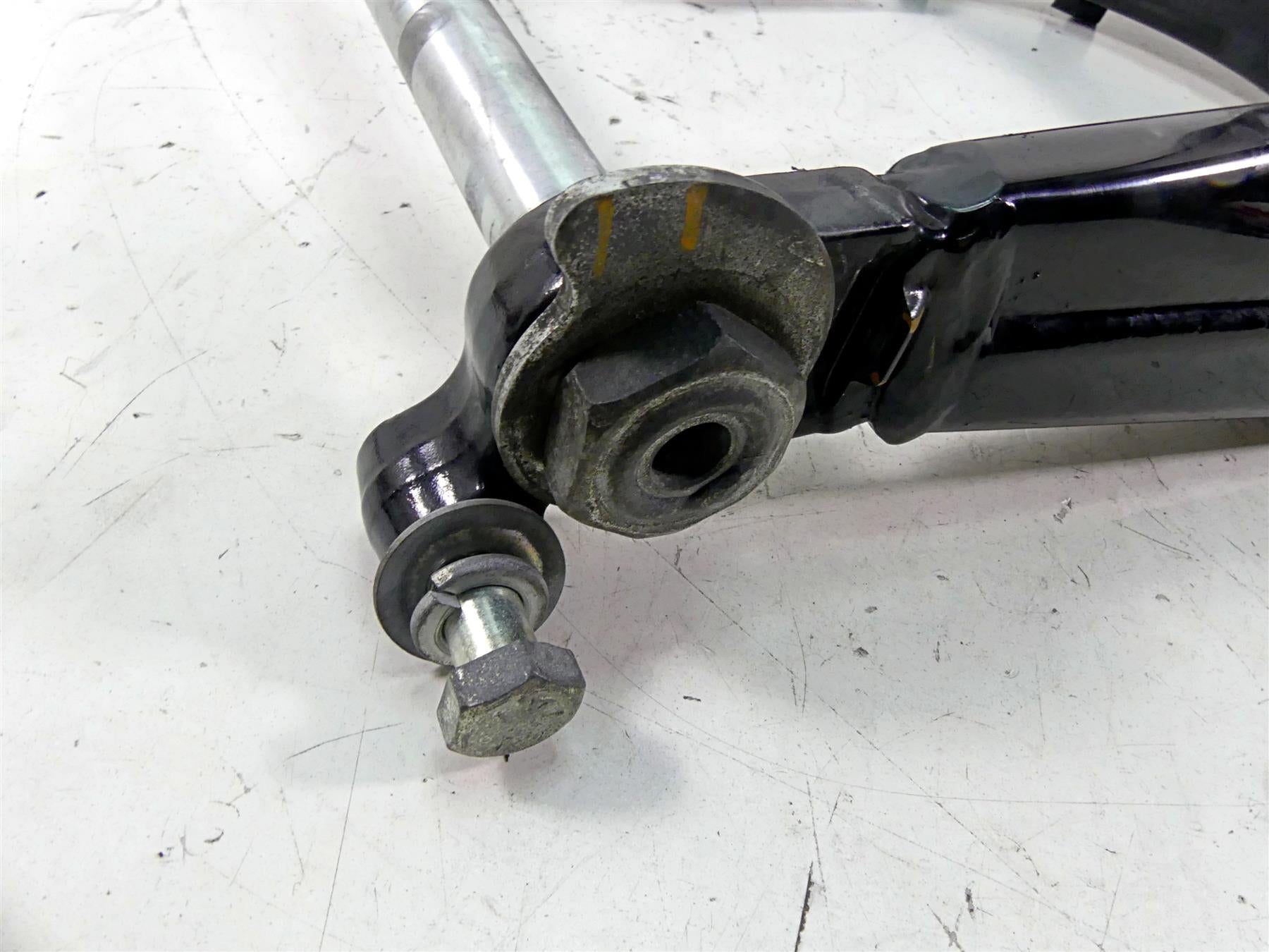 2015 Harley Touring FLHXS Street Glide Swingarm Swing Arm 25mm Axle 47549-09A {{ shop.shopifyCountryName }} - Mototech271