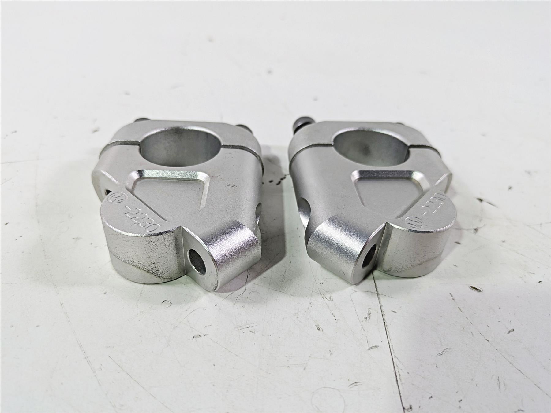 2018 BMW R1200GS GSW K50 Wunderlich Ergo+ Handlebar Riser Set 41970-111 {{ shop.shopifyCountryName }} - Mototech271