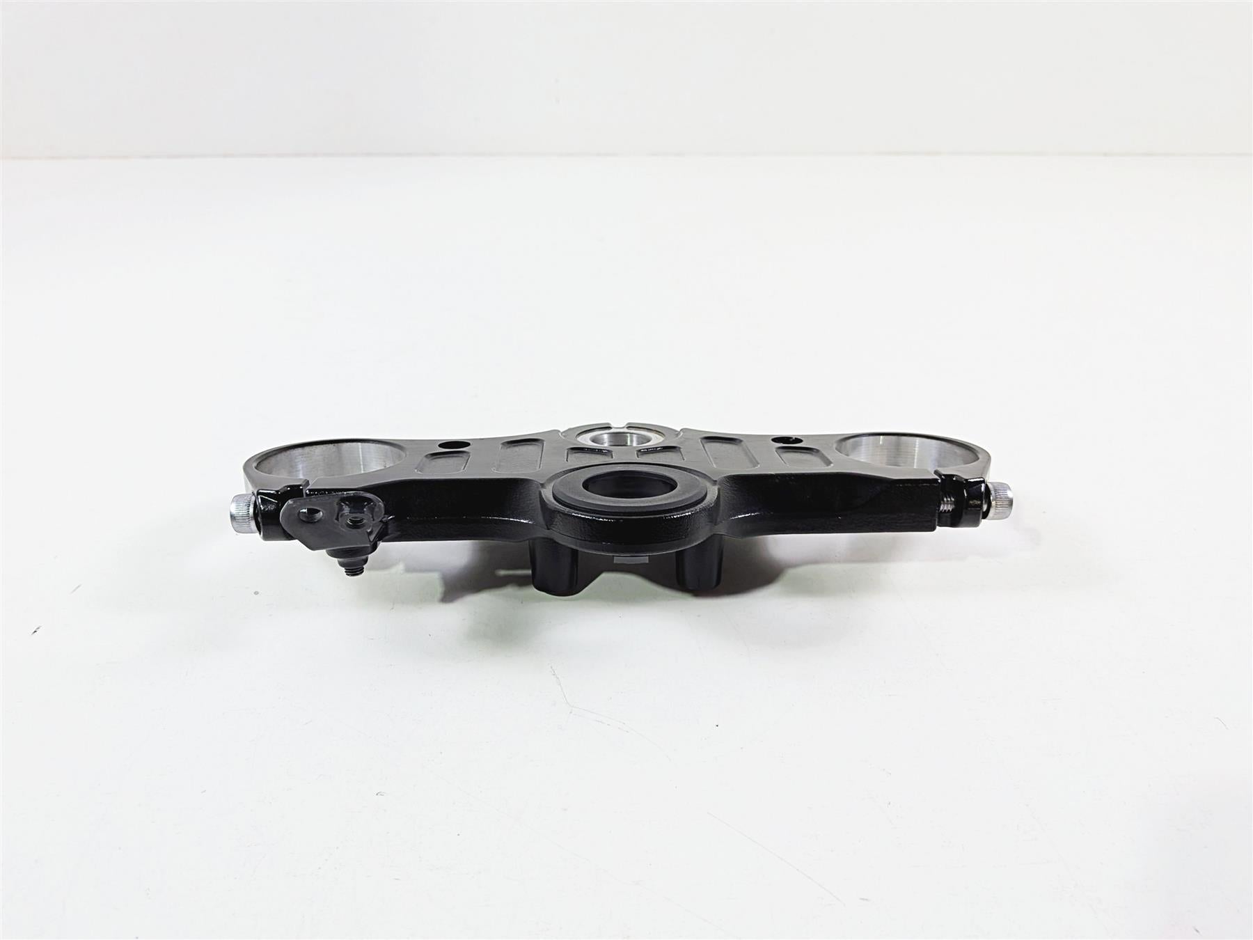 2025 Yamaha YZF R7 Black Upper Triple Tree Steering Clamp BEB-23435-01-00 {{ shop.shopifyCountryName }} - Mototech271
