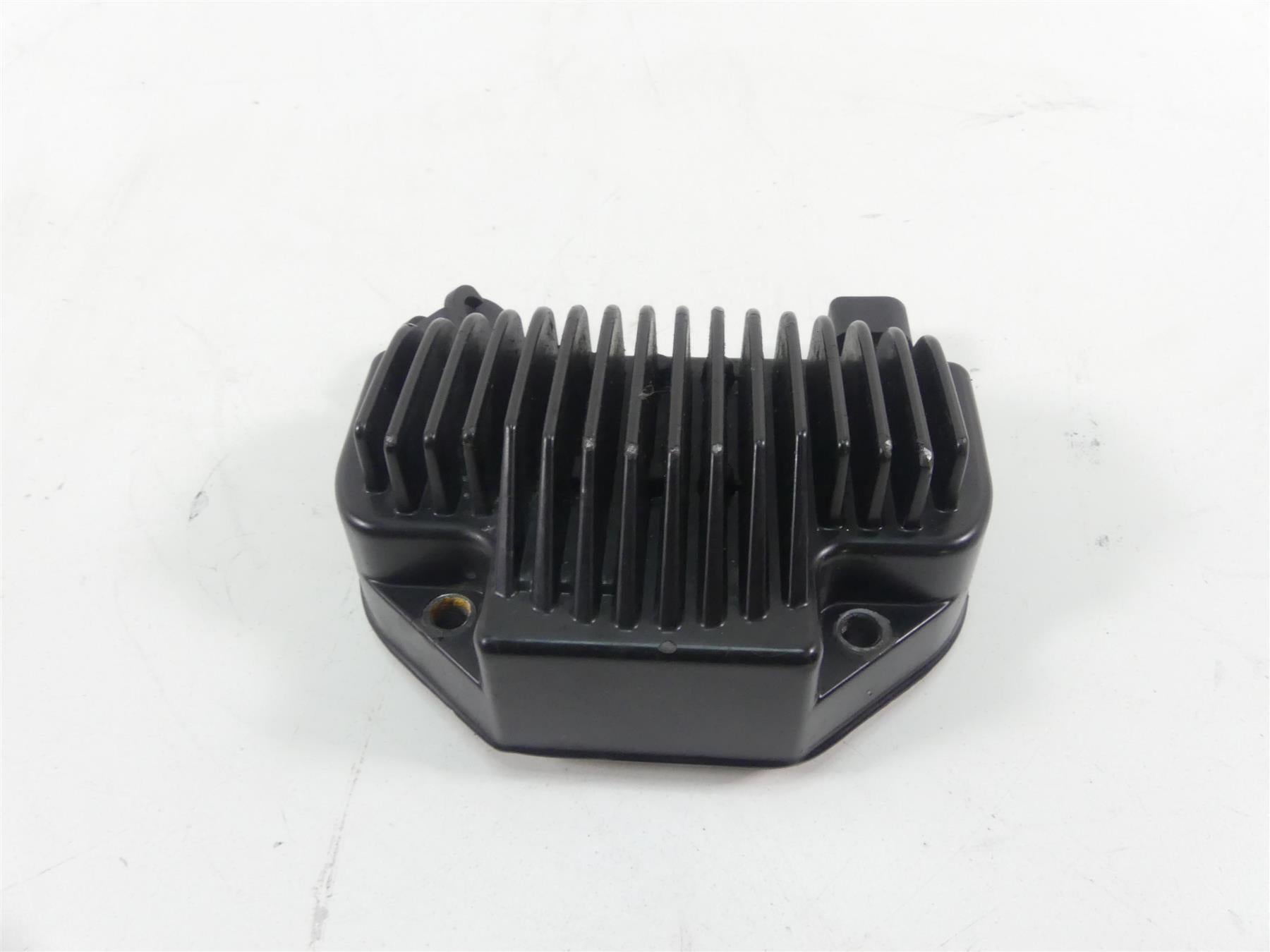 2014 Harley FXDF Dyna Fat Bob Rectifier Voltage Regulator 74631-08A {{ shop.shopifyCountryName }} - Mototech271