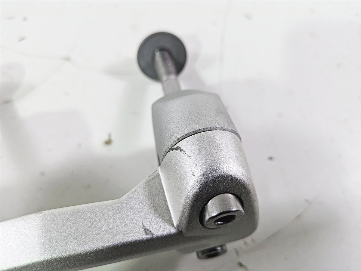 2019 Triumph Speed Triple RS 1050 Handlebar Holder Riser Set T2042064 T2041599 {{ shop.shopifyCountryName }} - Mototech271
