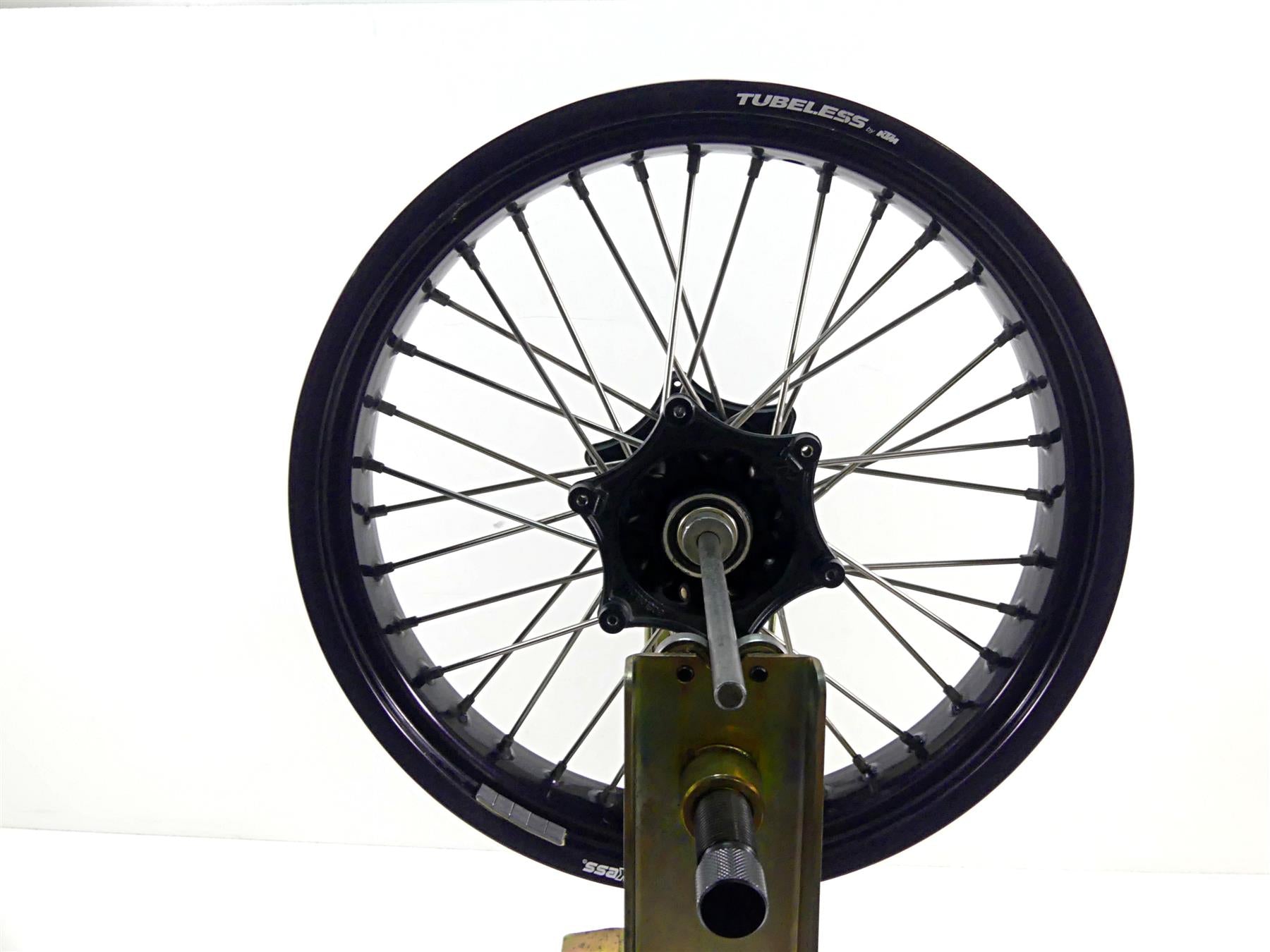 2015 KTM 1190 Adventure 19x3 Spoke Front Wheel Rim 6030910124430 6030910114430 {{ shop.shopifyCountryName }} - Mototech271