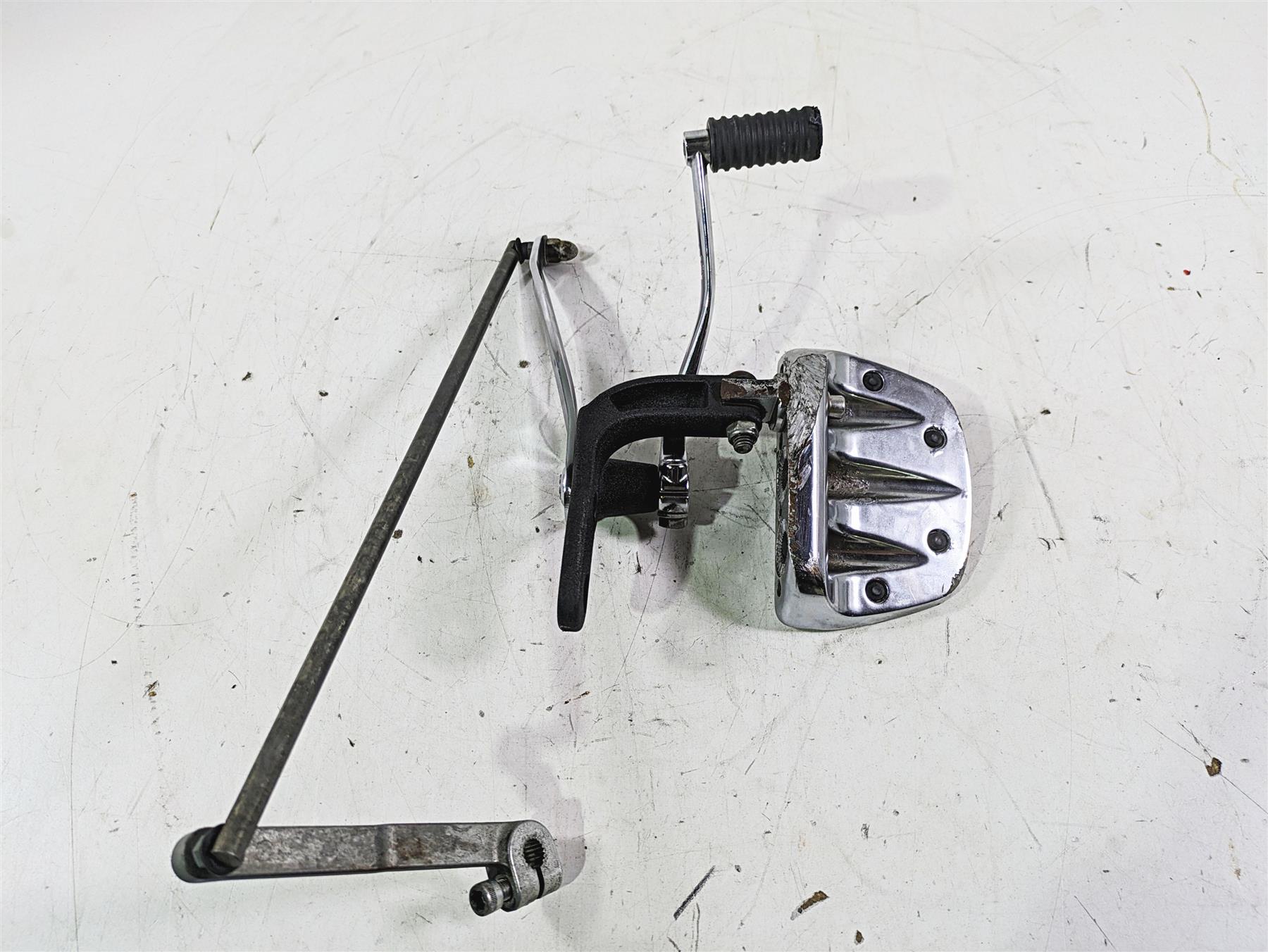 2013 Harley FXDWG Dyna Wide Glide Left Floorboard + Fw Controls - Read 33693-03 {{ shop.shopifyCountryName }} - Mototech271