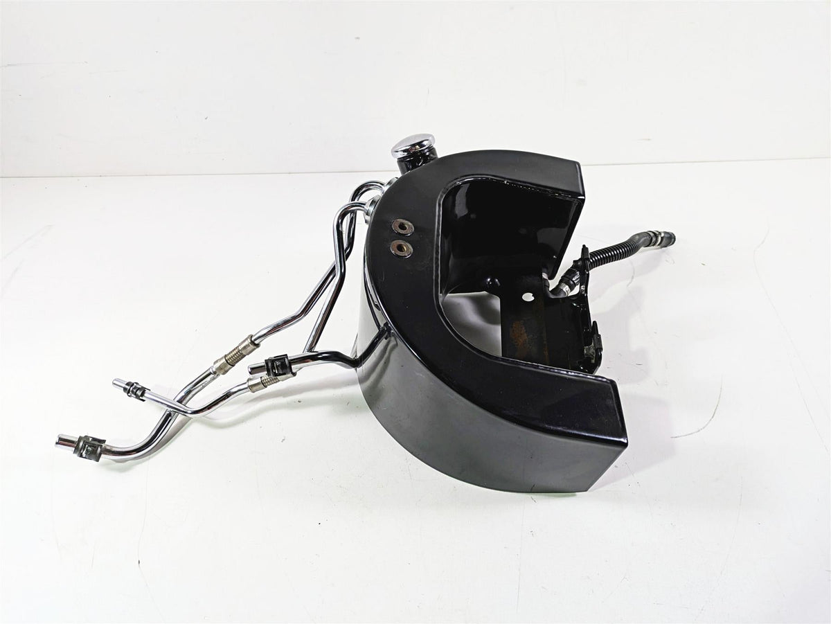2008 Harley FLSTSB Cross Bones Oil Tank Reservoir & Lines - No Leaks 62492-00B {{ shop.shopifyCountryName }} - Mototech271