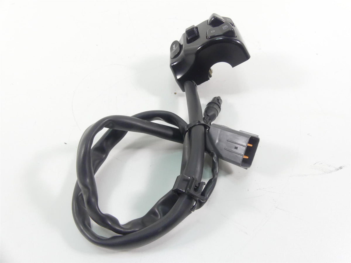 2013 Triumph Rocket 3 Touring Left Hand Light Blinker Control Switch T2046759 {{ shop.shopifyCountryName }} - Mototech271