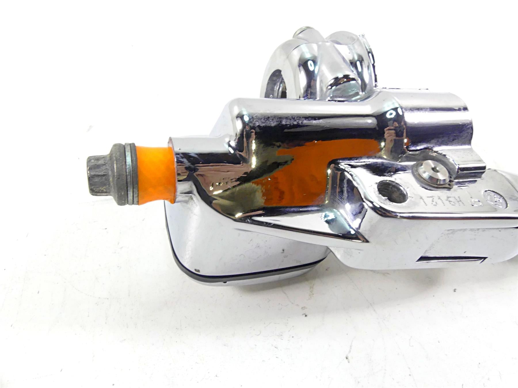2007 Harley Touring FLHRSE CVO Road King Front 11/16 Brake Master Cylin 46431-05 {{ shop.shopifyCountryName }} - Mototech271