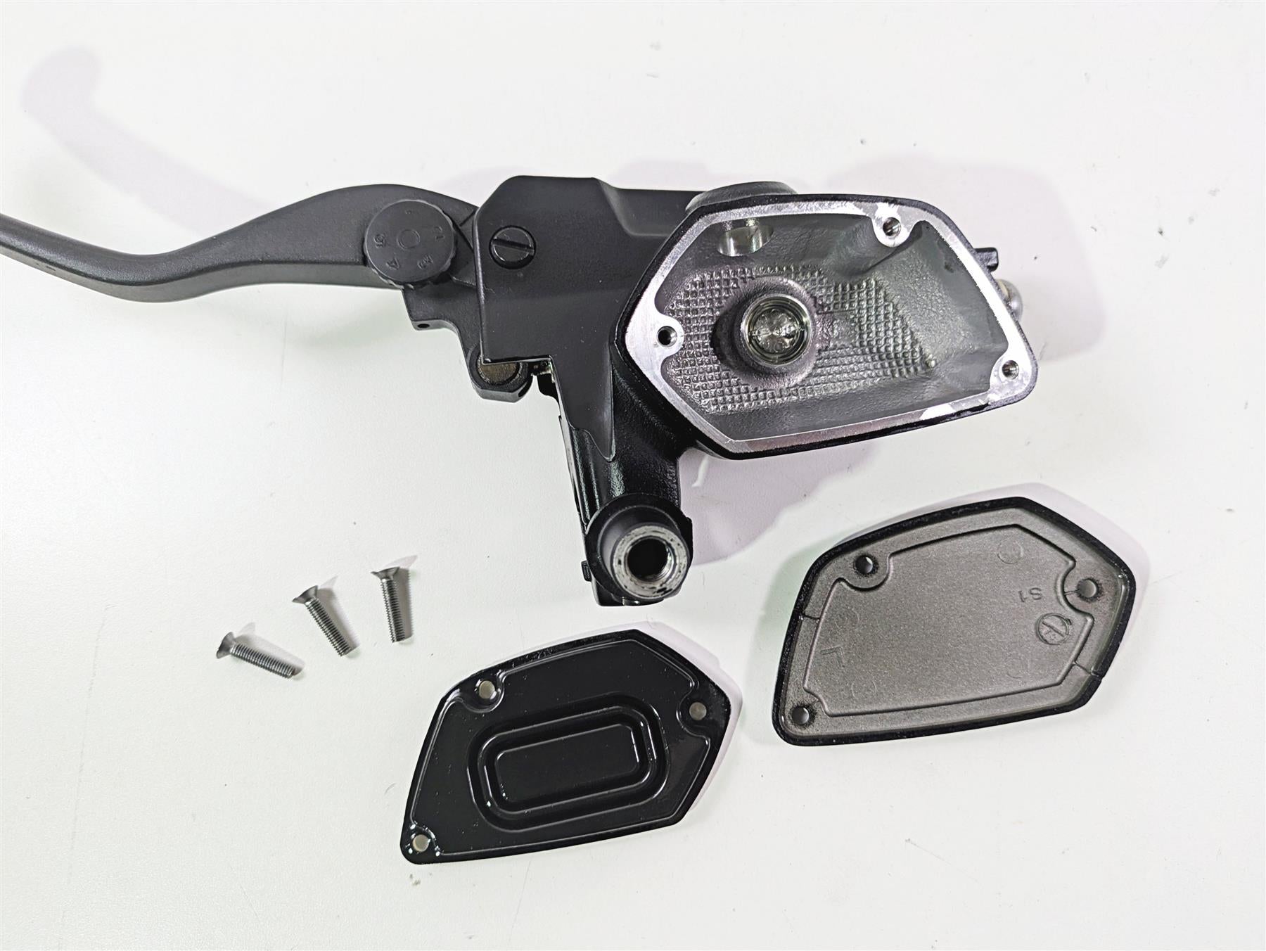 2018 BMW R nineT Urban GS K33 Nissin Clutch Master Cylinder 1/2" 32728563859 {{ shop.shopifyCountryName }} - Mototech271