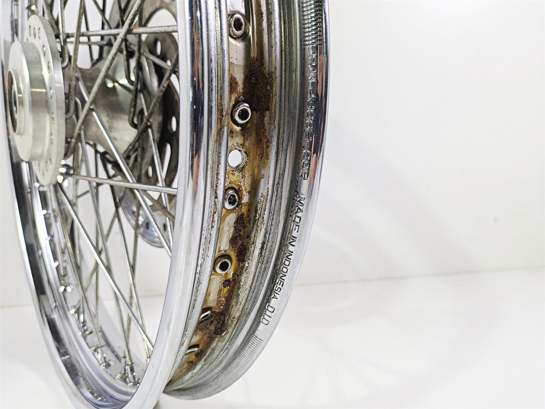 2007 Harley Sportster XL1200 C Straight 21x2.15 Front Wheel Spoke Rim 43557-05A {{ shop.shopifyCountryName }} - Mototech271