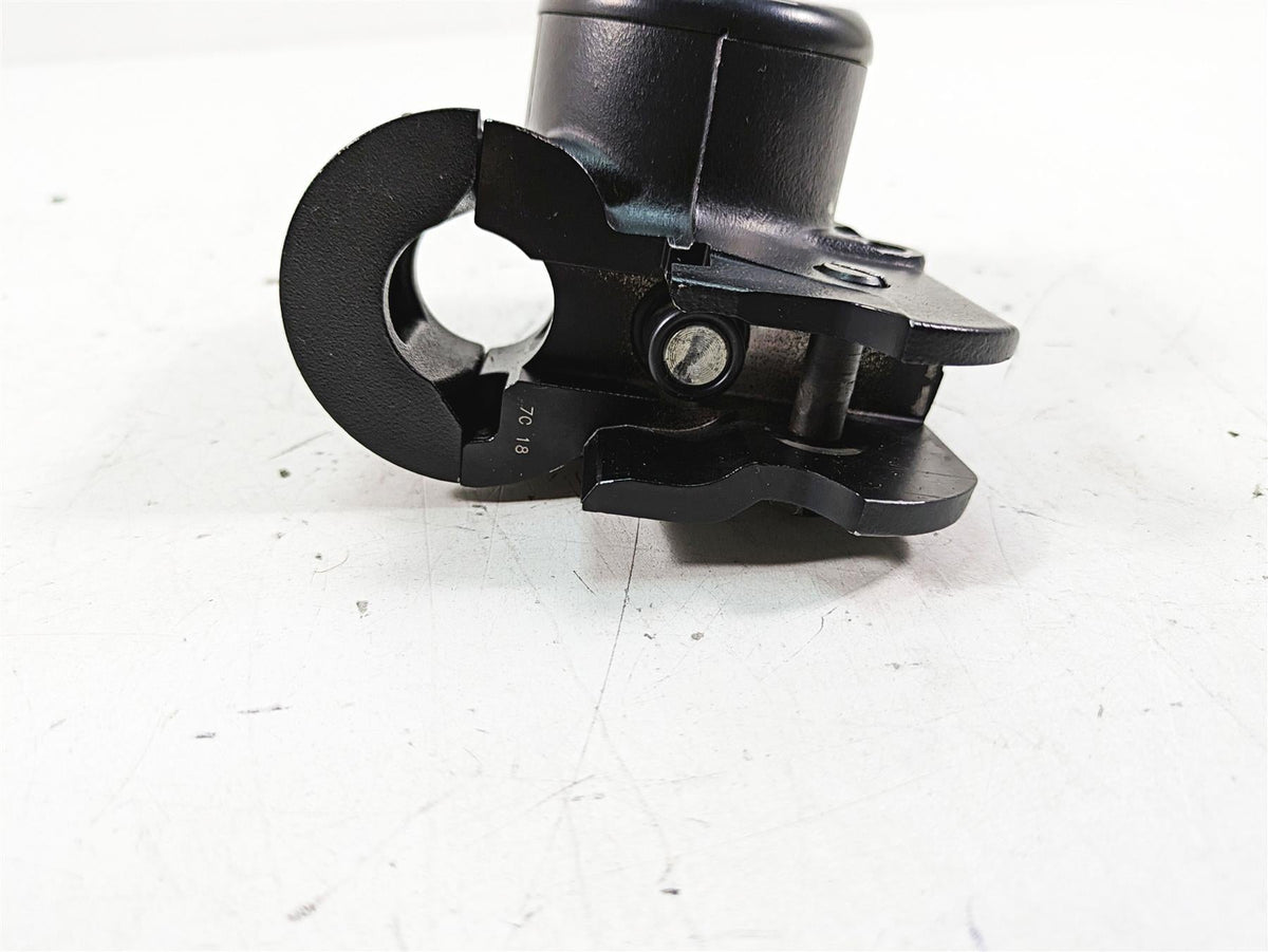 2017 Harley XL883 N Sportster Iron Front Brake Master Cylinder 1/2" 41700099 {{ shop.shopifyCountryName }} - Mototech271