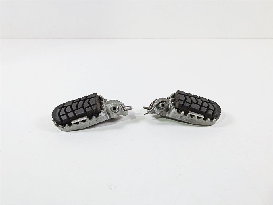 2005 KTM 950 LC8 Adventure Front Rider Foot Peg Rest Set 59003040250 78003041050 {{ shop.shopifyCountryName }} - Mototech271