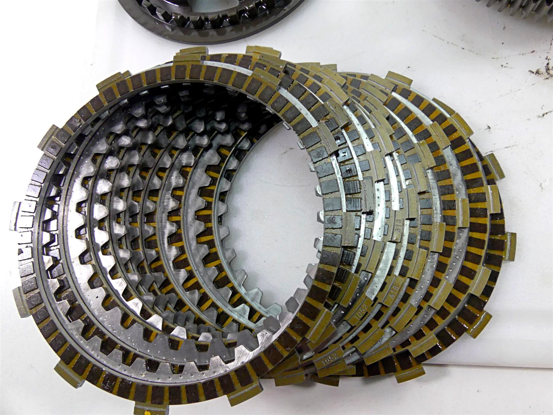 2016 KTM 1290 Super Duke R Clutch Basket Friction Pressure Plate 61332001044 {{ shop.shopifyCountryName }} - Mototech271