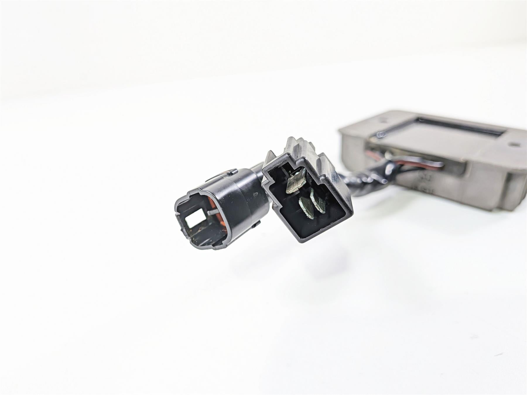 2005 Suzuki VZ800 M50 Boulevard Rectifier Voltage Regulator 32800-47H00 {{ shop.shopifyCountryName }} - Mototech271