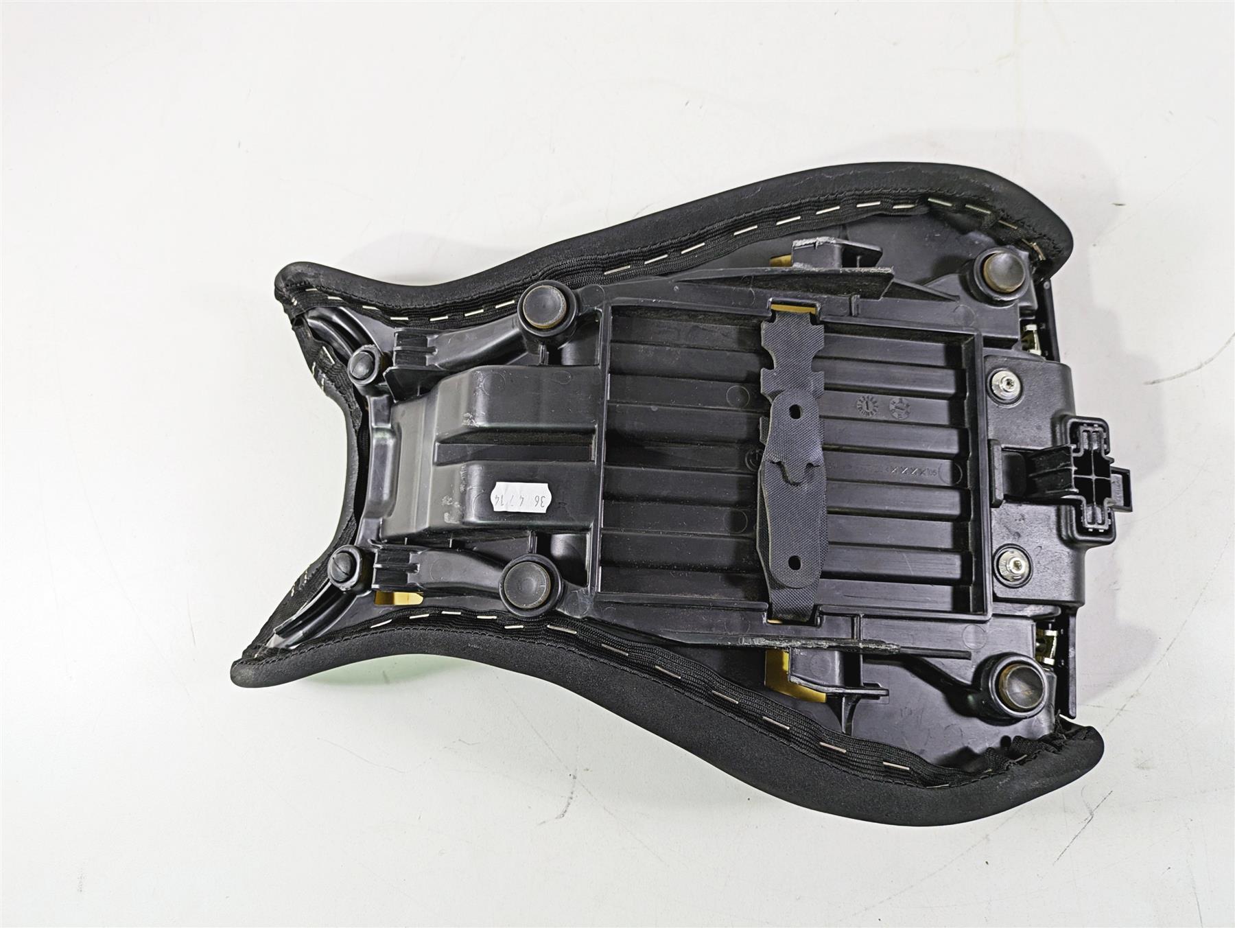 2014 BMW R nine T R9T K21 Custom Front Seat Saddle 77348546218 {{ shop.shopifyCountryName }} - Mototech271