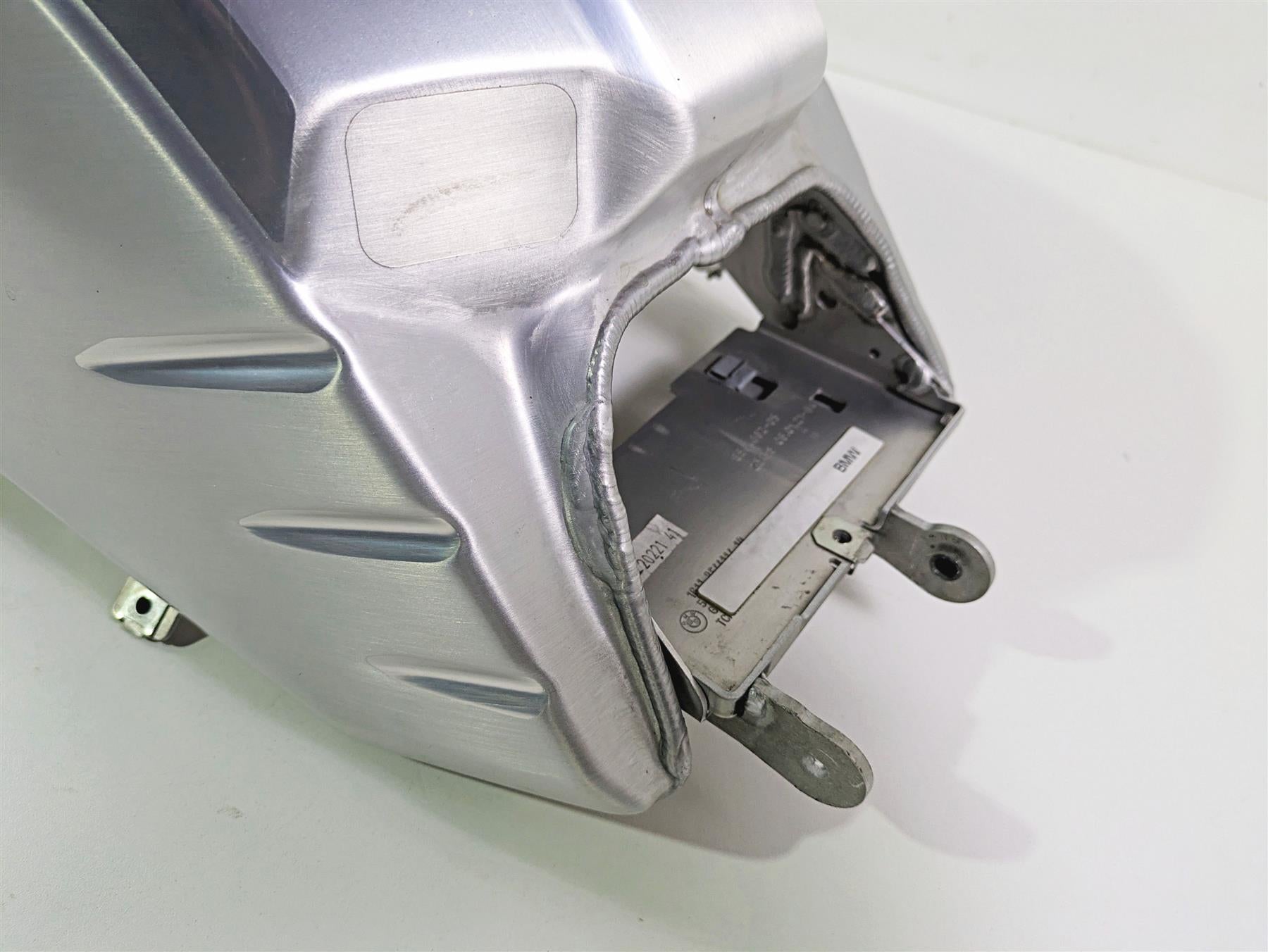 2022 BMW RnineT Pure K22 Aluminum Fuel Gas Petrol Tank Option 719 16118565077 {{ shop.shopifyCountryName }} - Mototech271