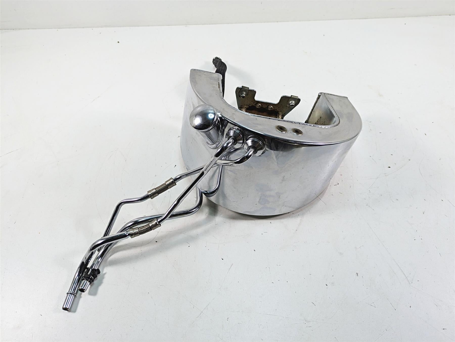 2013 Harley Softail FLSTC Heritage Classic Oil Tank Reservoir & Lines 62498-01A {{ shop.shopifyCountryName }} - Mototech271