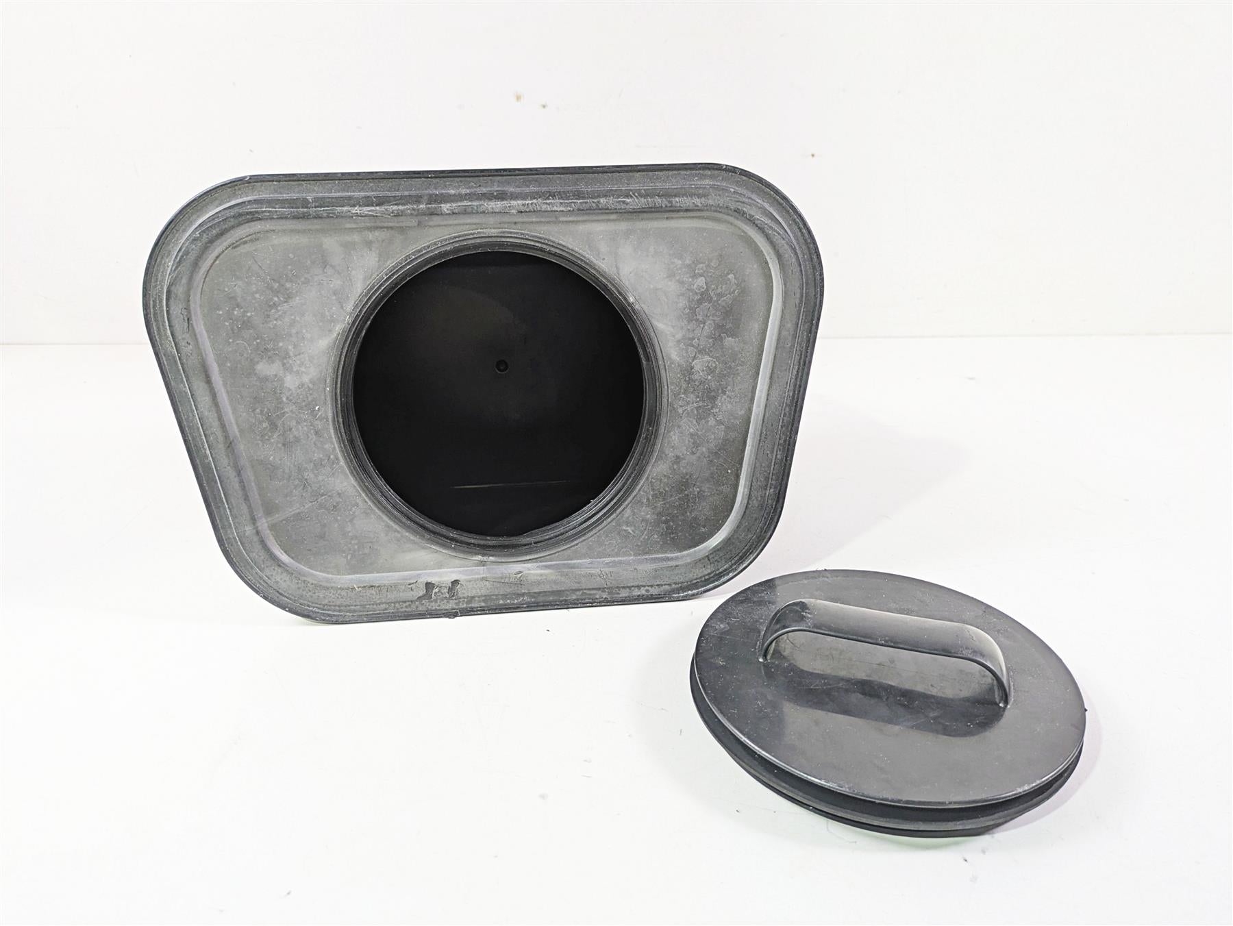2019 Yamaha VX Cruiser HO 1800 Rear Storage Compartment Box F2X-U591B-00 {{ shop.shopifyCountryName }} - Mototech271