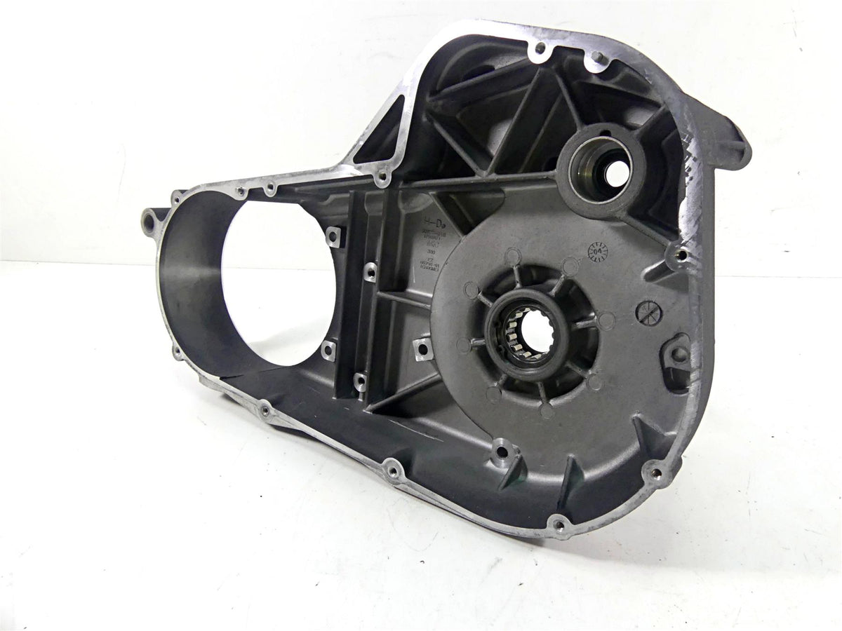 2004 Harley Touring FLHTCUI Electra Glide Inner Primary Clutch Cover 60677-01B {{ shop.shopifyCountryName }} - Mototech271