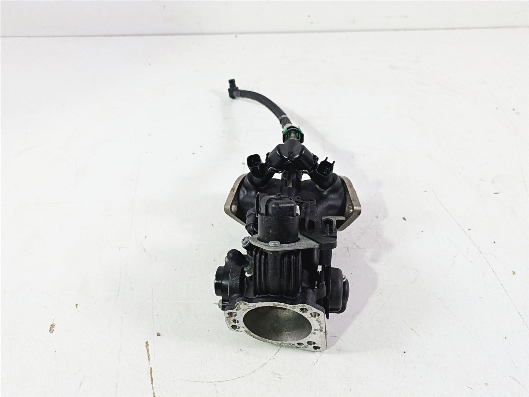 2009 Harley FXCWC Softail Rocker Throttle Body Fuel Injection 27708-06 27618-06 {{ shop.shopifyCountryName }} - Mototech271