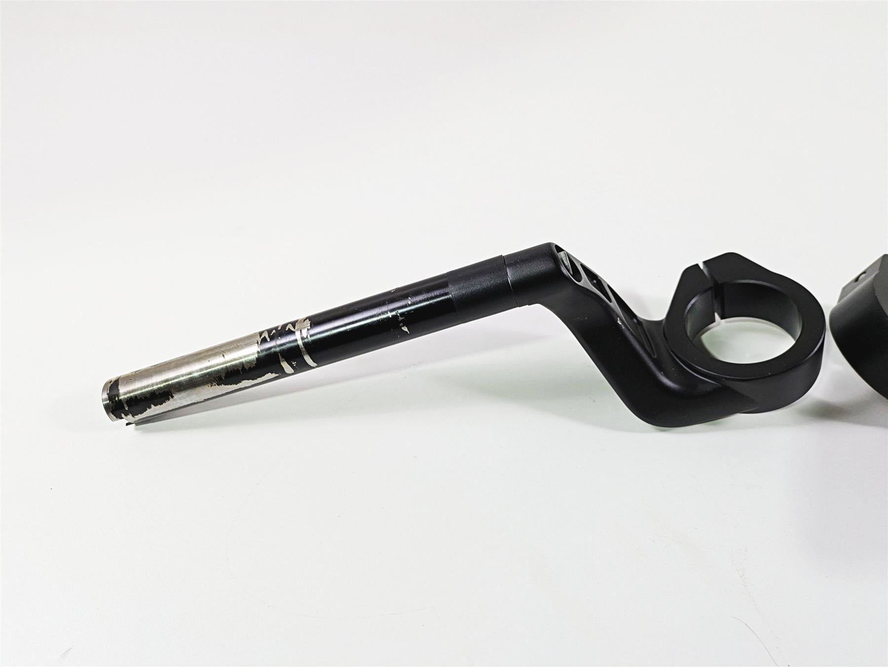 2019 Harley Softail FXDR 114 Clip On Left Right Handlebar Set 55900132 55900131 {{ shop.shopifyCountryName }} - Mototech271