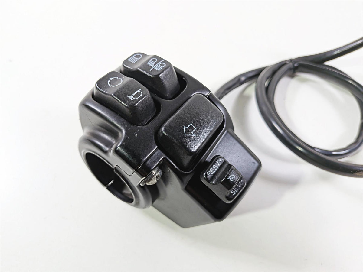 2022 Harley Softail FXLRST Low Rider Left Hand Control Switch -Read 71500288 {{ shop.shopifyCountryName }} - Mototech271