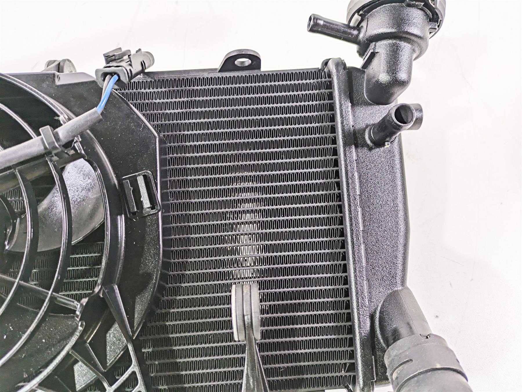 2016 BMW R1200RS K54 Radiator Fan Reservoir Hoses Set 17118525833 {{ shop.shopifyCountryName }} - Mototech271