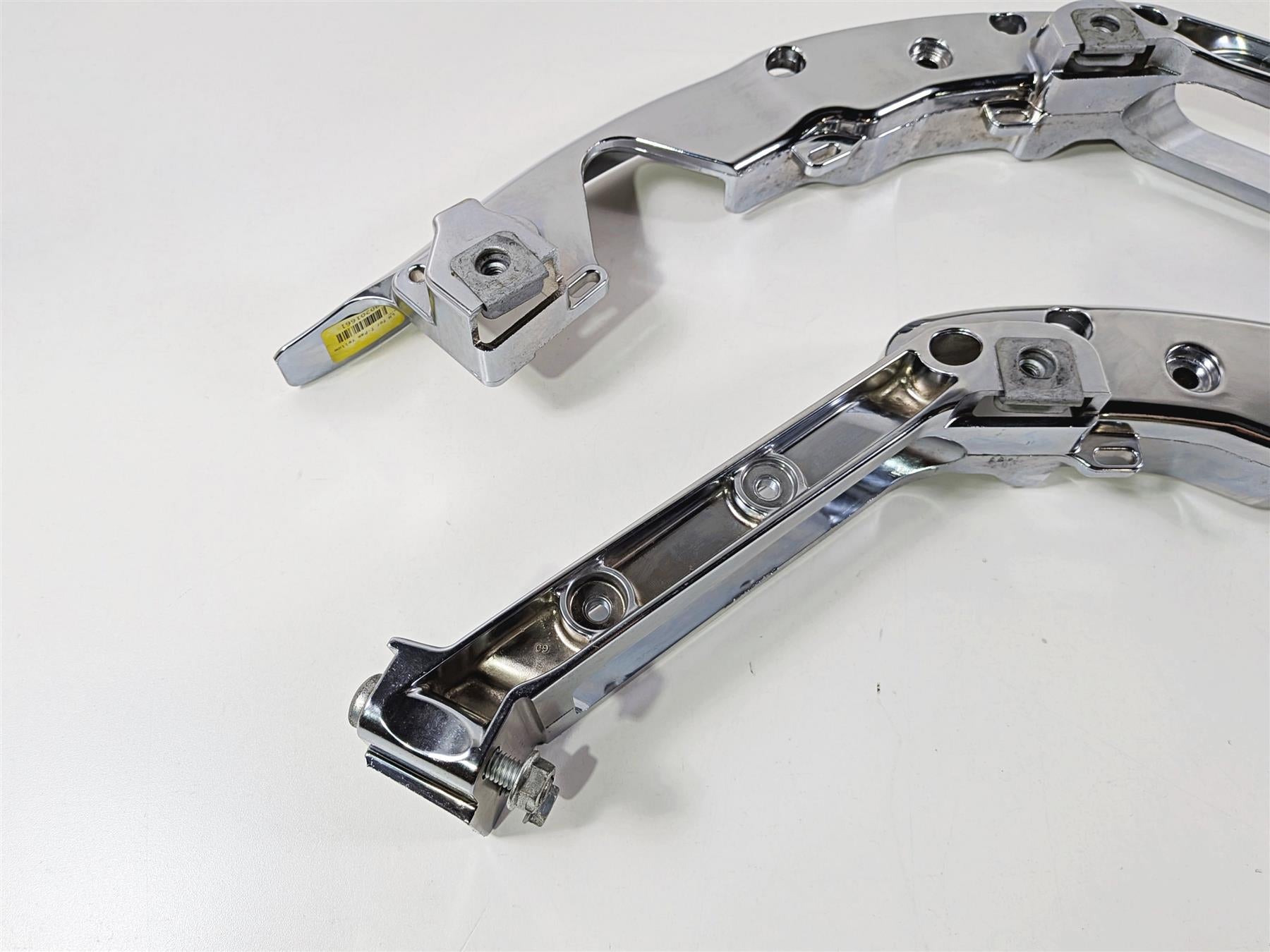 2018 Harley Touring FLHTCU Electra Glide Saddlebag Holder Support Chrome 90200502-Mototech271