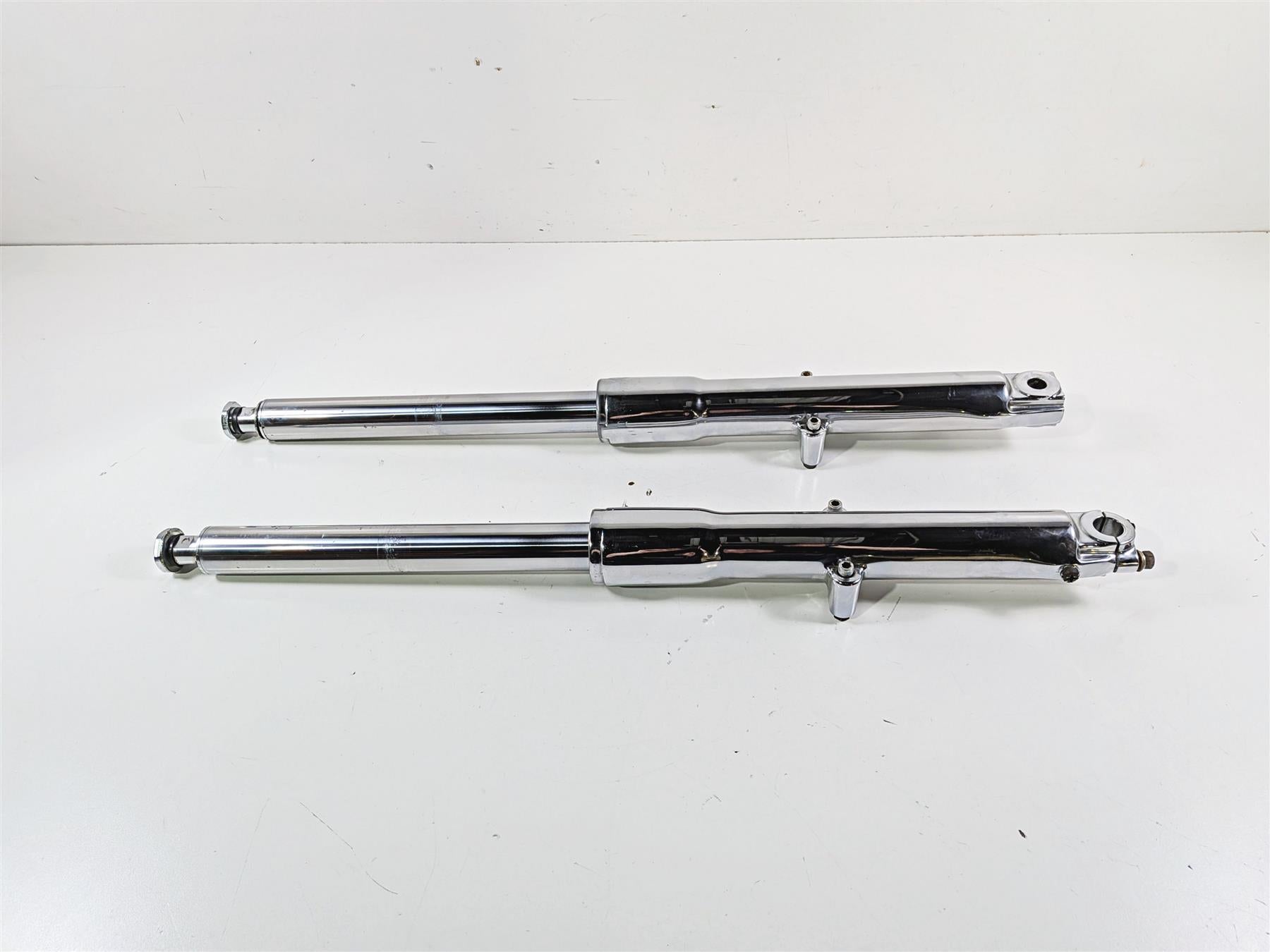 1996 Harley FLSTC Softail Heritage Straight Front Fork Leg Set 45915-86 45916-86 {{ shop.shopifyCountryName }} - Mototech271