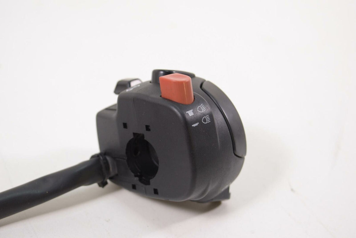 2008 Aprilia RSV2 RSV1000 R Left Control Switch Light Horn AP8127365 {{ shop.shopifyCountryName }} - Mototech271