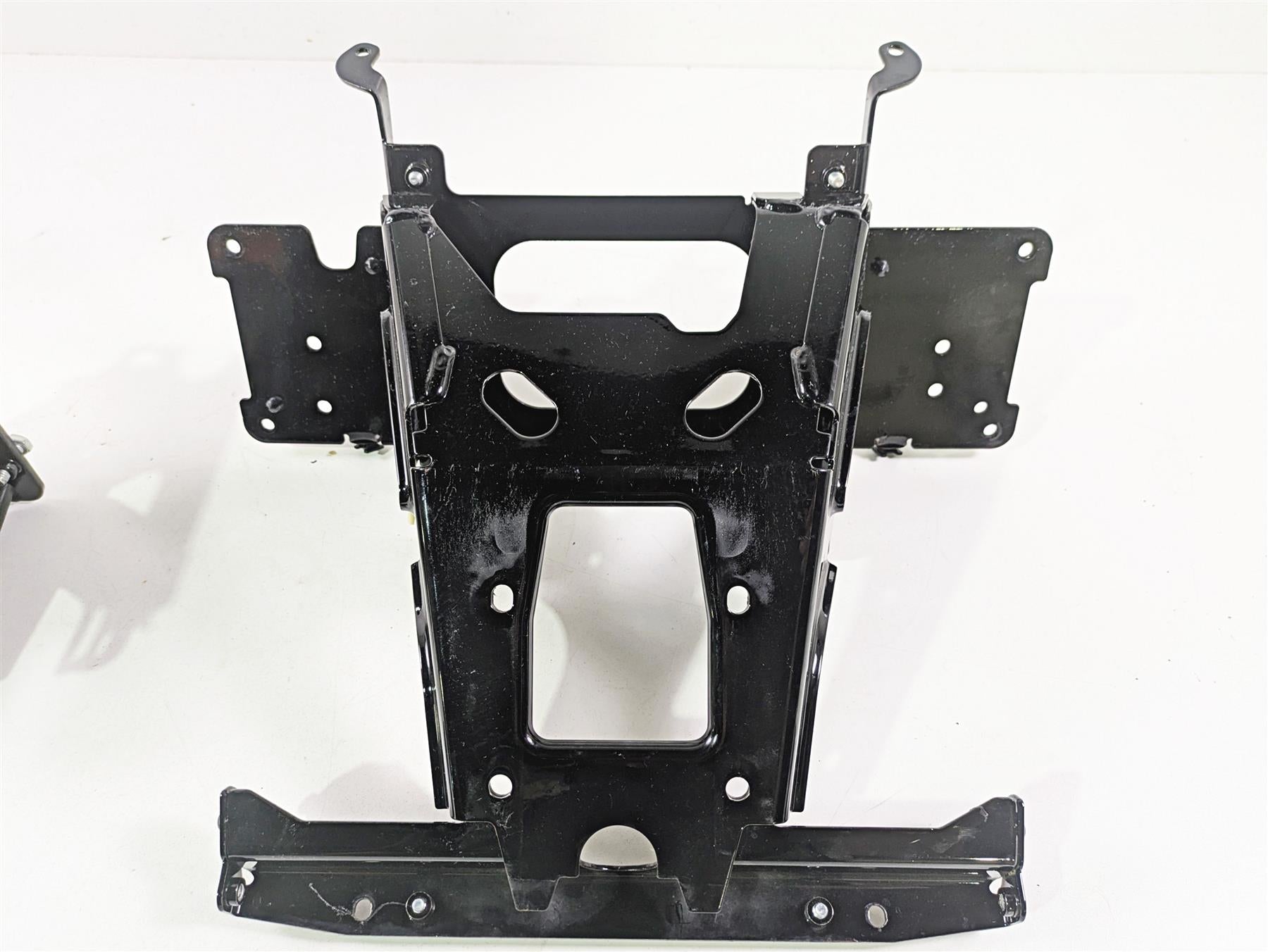 2021 Harley Touring FLTRX Road Glide Front Fairing Support Mount Set 47200217 {{ shop.shopifyCountryName }} - Mototech271
