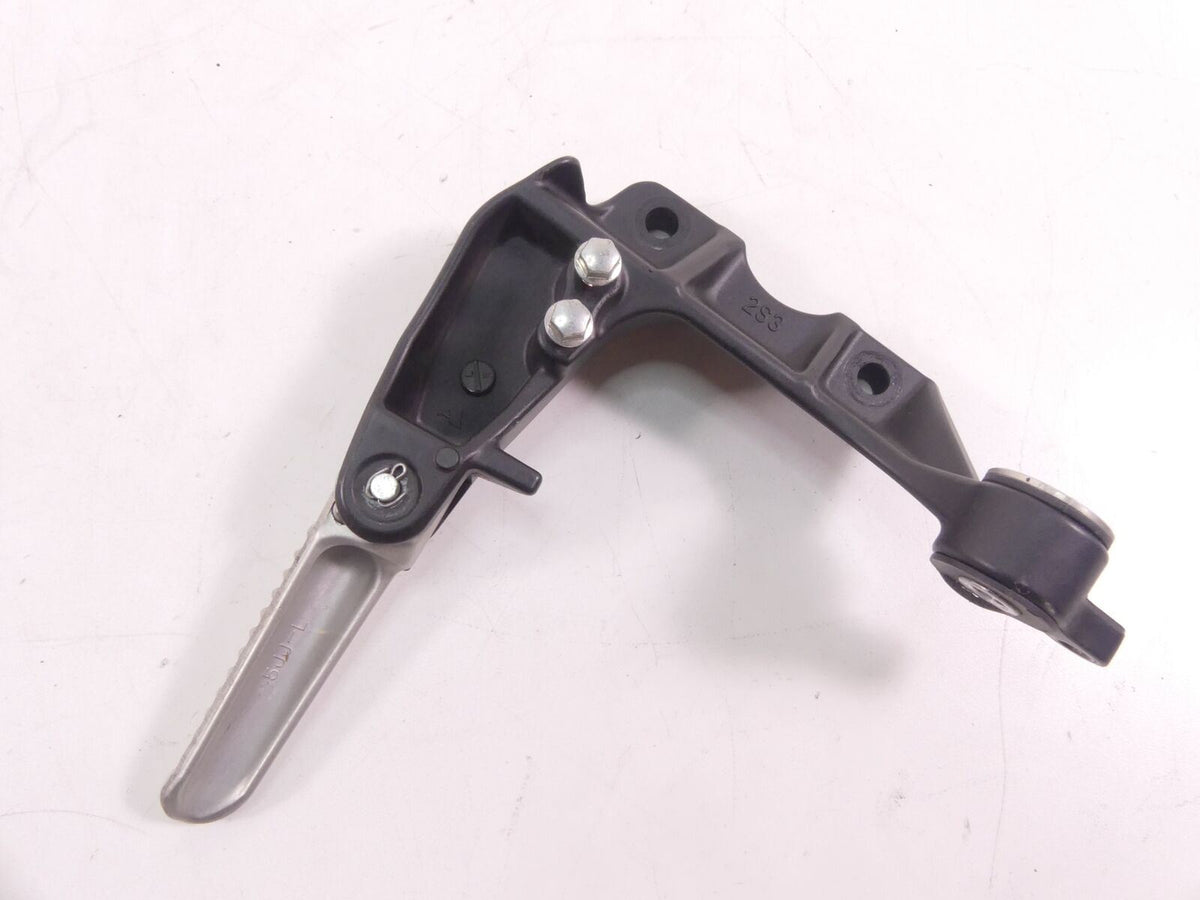 2014 Yamaha VMX17 V-Max 1700 Left Passenger Footpeg Foot Peg + Mount 2S3-27430-0 {{ shop.shopifyCountryName }} - Mototech271