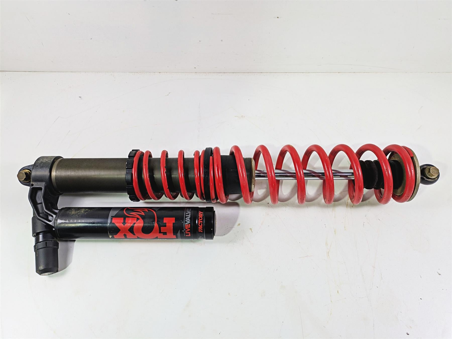 2019 Polaris RZR XP Turbo S Straight Fox Rear Right Shock Damper 7045189 {{ shop.shopifyCountryName }} - Mototech271
