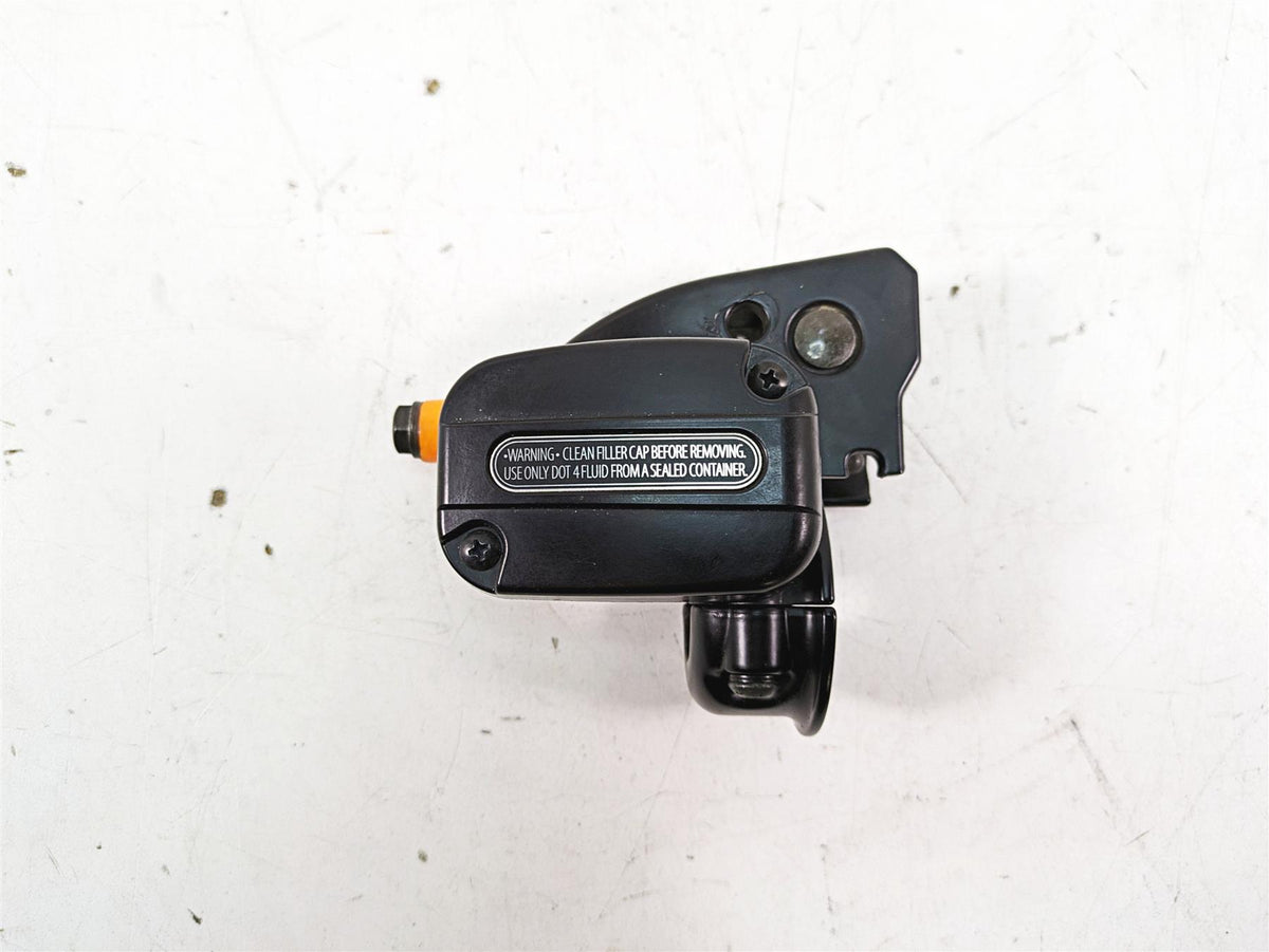 2009 Harley Touring FLHTCU Electra Glide Front Brake Master Cylinder 44551-08F {{ shop.shopifyCountryName }} - Mototech271
