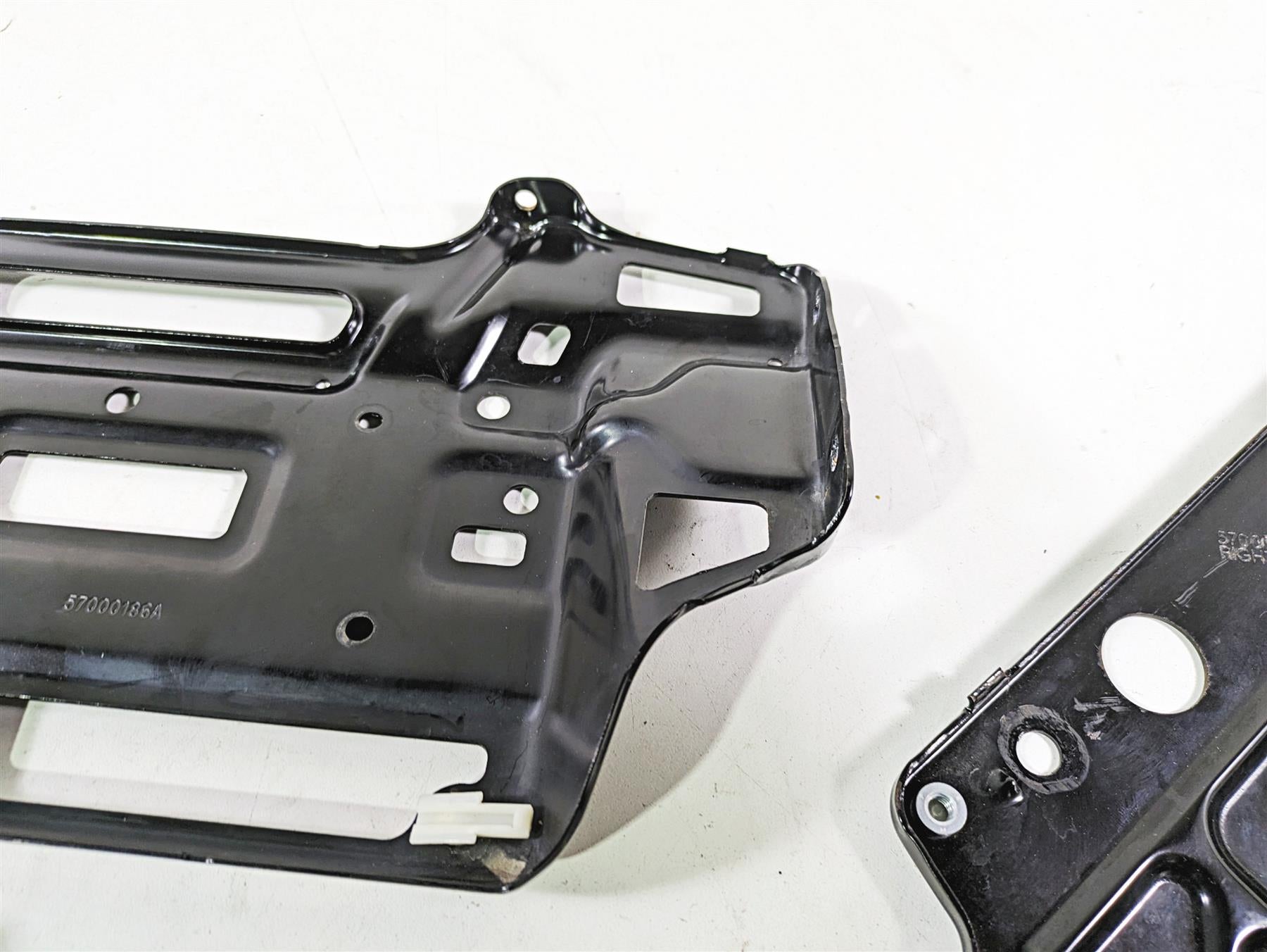2020 Harley Touring FLHT Electra Glide Front Fairing Mounting Hardware 57000169A {{ shop.shopifyCountryName }} - Mototech271