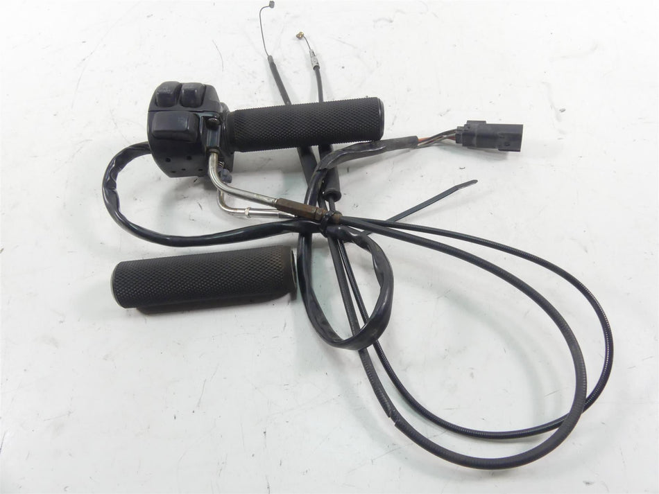 2013 Harley VRSCDX Night Rod Special Right Hand Start Control Switch 71684-06A {{ shop.shopifyCountryName }} - Mototech271