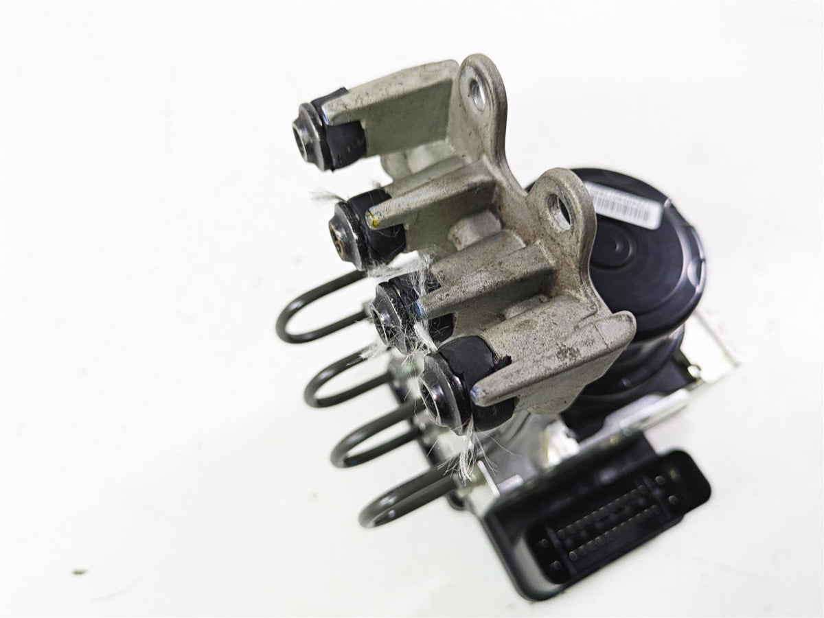 2012 Yamaha XT1200 Super Tenere Abs Brake Unit Module 23P-85930-09-00 {{ shop.shopifyCountryName }} - Mototech271