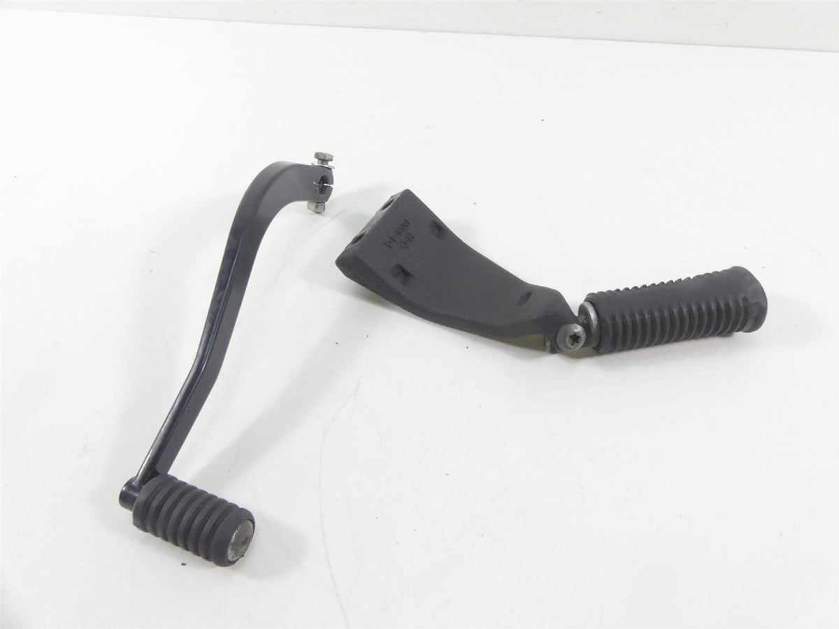 2017 Harley Dyna FXDB Street Bob Front Left Mid Foot Peg & Shifter 50667-07 {{ shop.shopifyCountryName }} - Mototech271