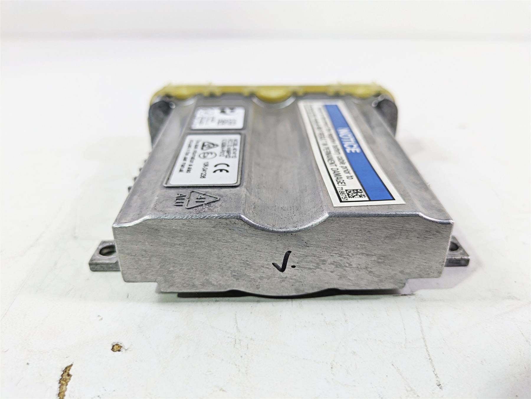 2019 Indian Chieftain Limited Vcm Vehicle Control Module & Fob 2414503 4014121 {{ shop.shopifyCountryName }} - Mototech271