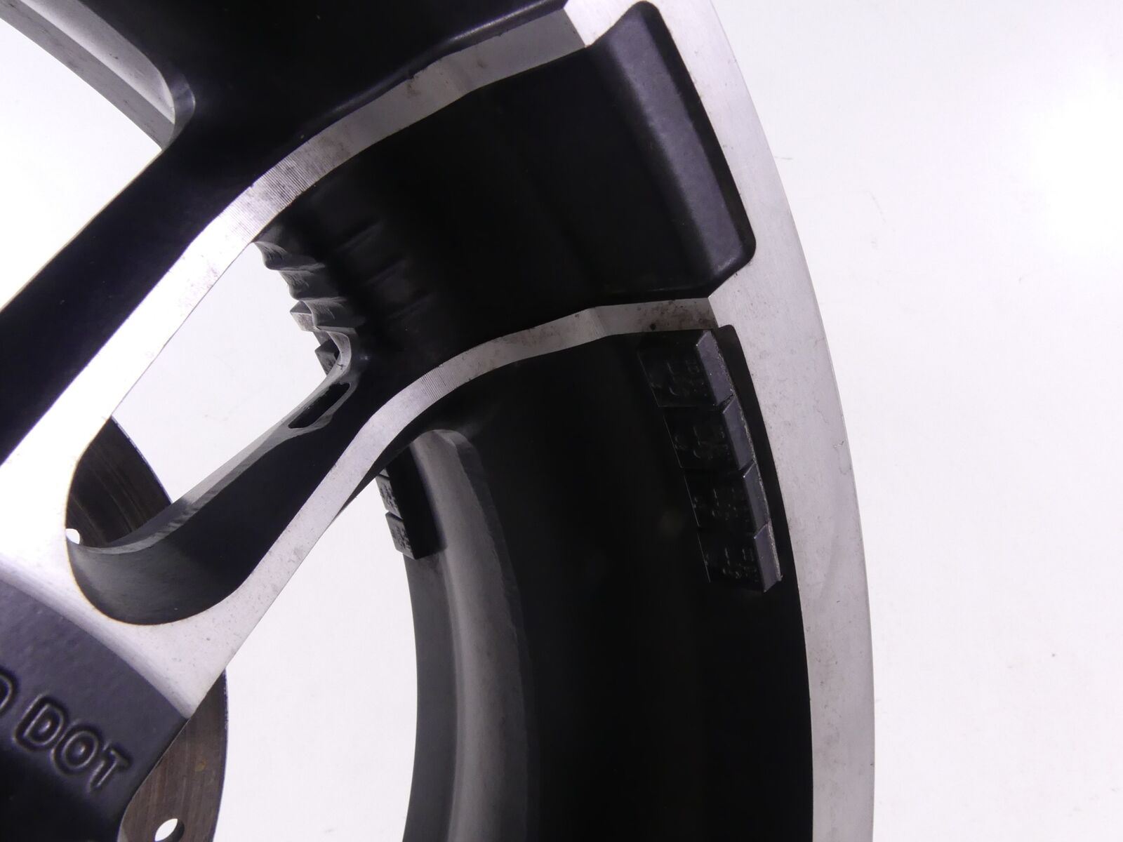 2016 Harley Touring FLHXS Street Glide Sp Straight 16x5 Rear Wheel Rim 40900033 {{ shop.shopifyCountryName }} - Mototech271