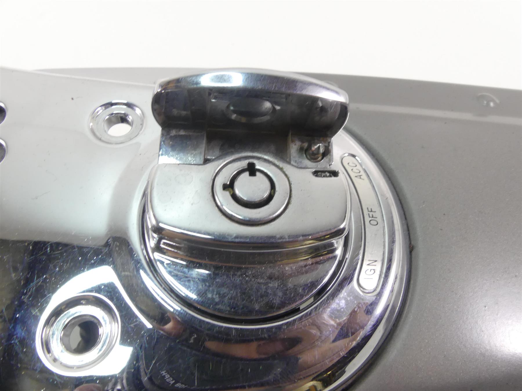 2009 Harley Dyna FXDF SE CVO Fat Bob Tank Console Speedo Dash Cover 61715-09 {{ shop.shopifyCountryName }} - Mototech271