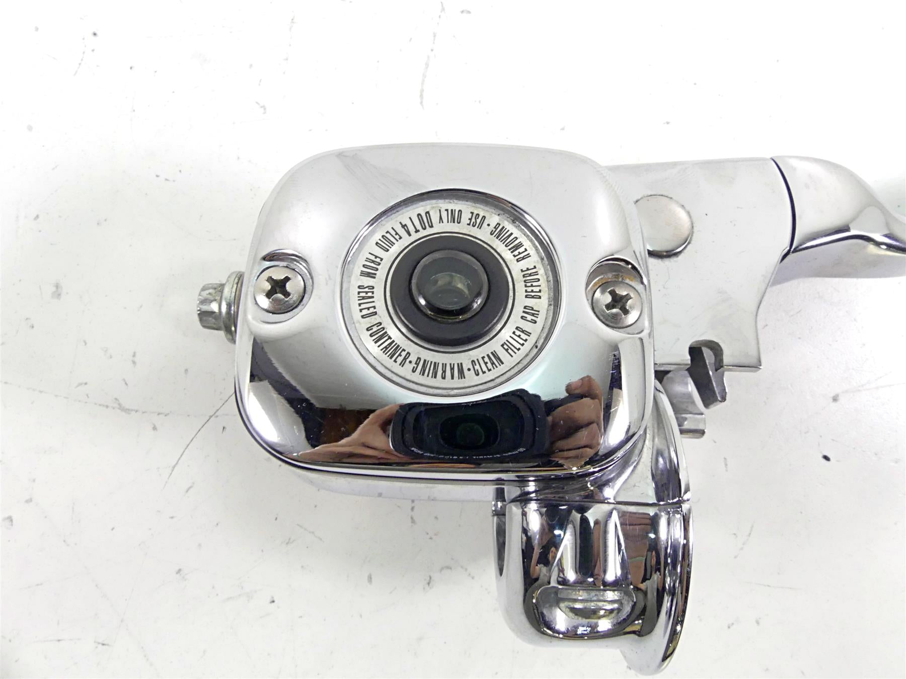2006 Harley Touring FLHTCU SE E-Glide Front Brake Master Cylinder 11/16 46431-05 {{ shop.shopifyCountryName }} - Mototech271