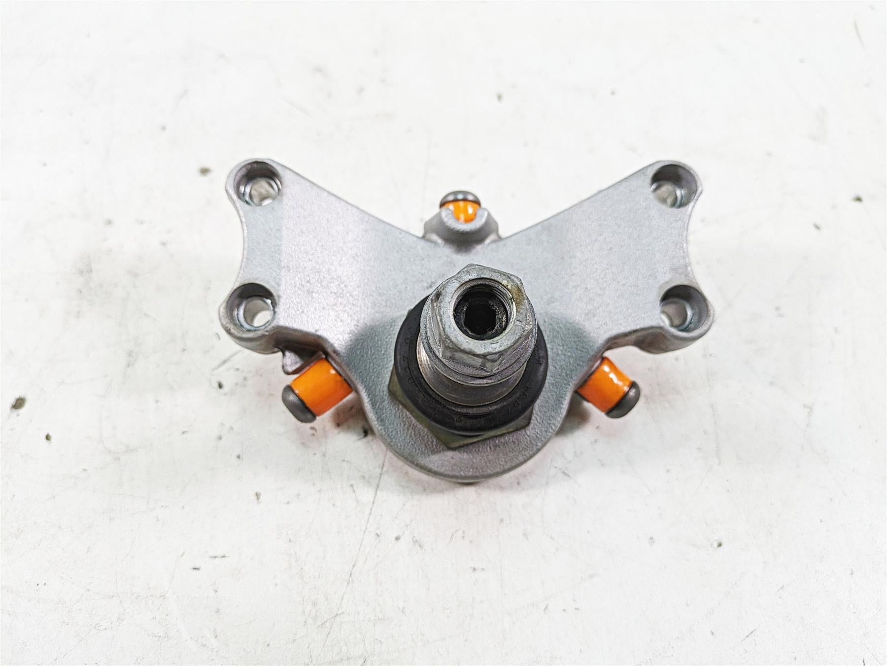2007 BMW R1200RT K26 Showa Lower Triple Tree & Ball Joint 31428520146 {{ shop.shopifyCountryName }} - Mototech271
