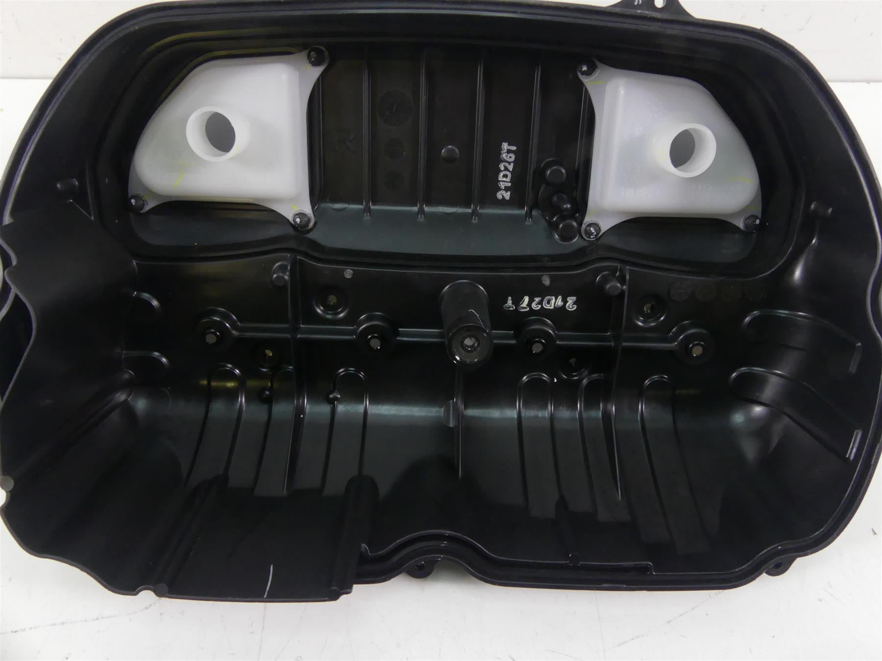 2021 Honda CBR600RR Air Box Filter Cleaner Breather & Injectors 17220-MFJ-D00 {{ shop.shopifyCountryName }} - Mototech271