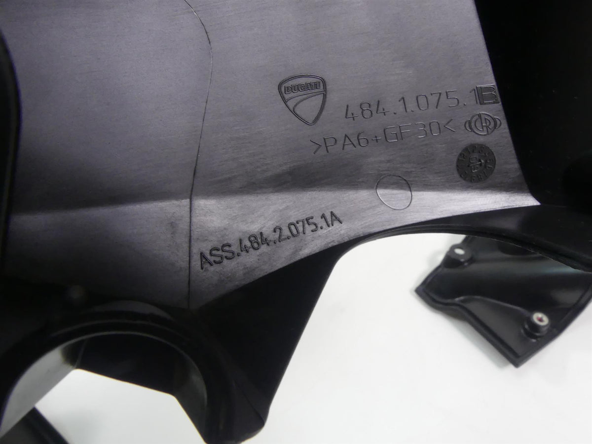 2010 Ducati Streetfighter 1098 S Left Right Air Intake Scoop Duct Set 48420761A {{ shop.shopifyCountryName }} - Mototech271