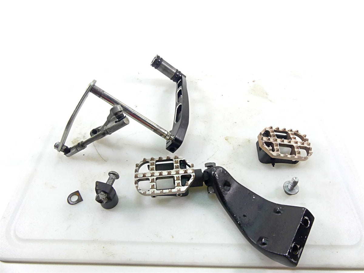 2017 Harley Dyna FXDB Street Bob Bungking Grabber MX Footpeg Shifter Set GRAB-G {{ shop.shopifyCountryName }} - Mototech271