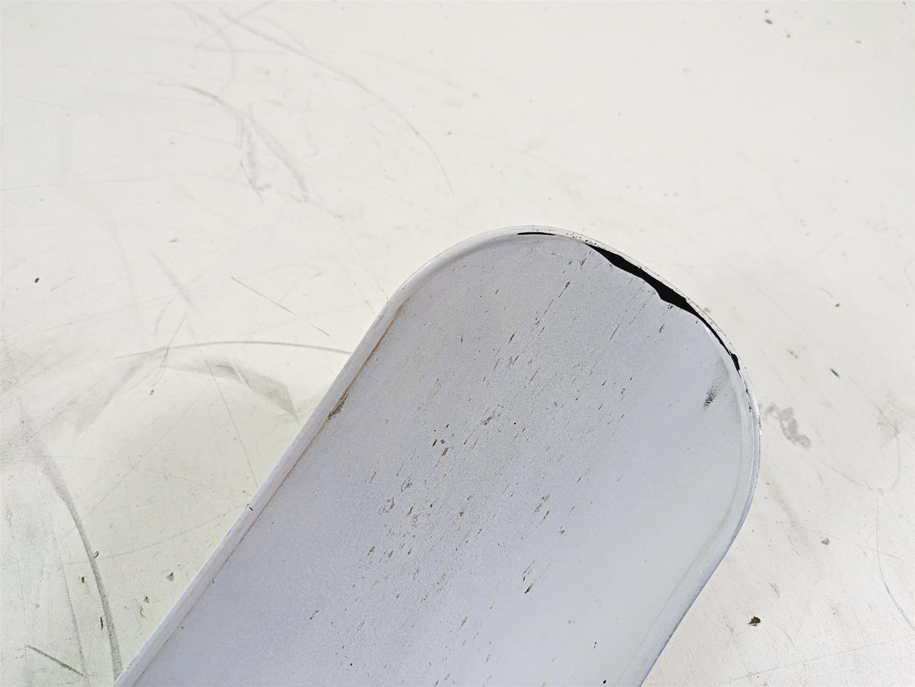 2013 Moto Guzzi V7 750 Stone White Front Fender & Bracket GU32434460 {{ shop.shopifyCountryName }} - Mototech271