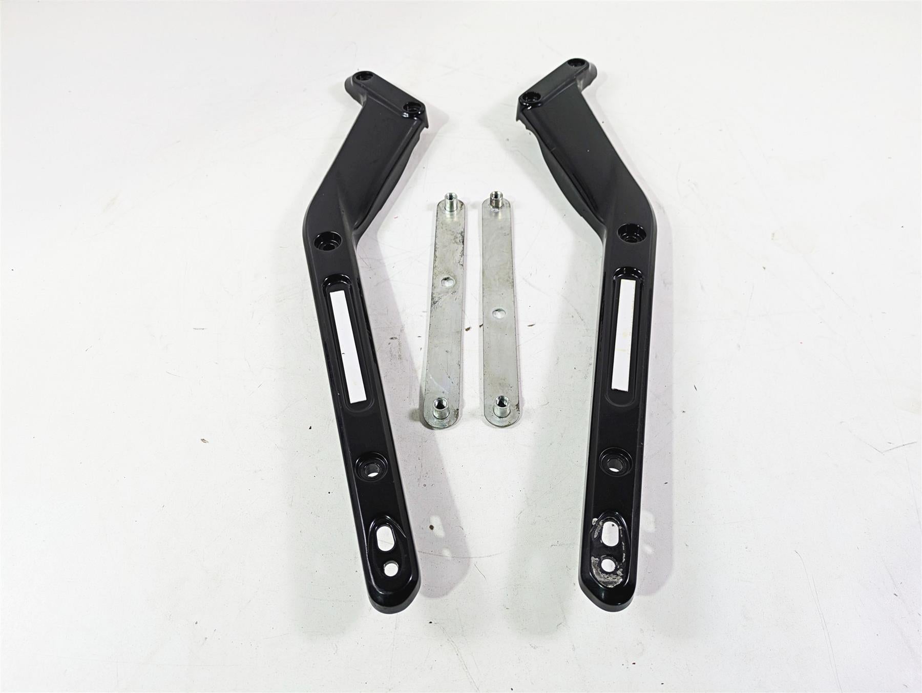 2018 Harley FXBR Softail Breakout Rear Fender Support Set 59500429 59500430 {{ shop.shopifyCountryName }} - Mototech271