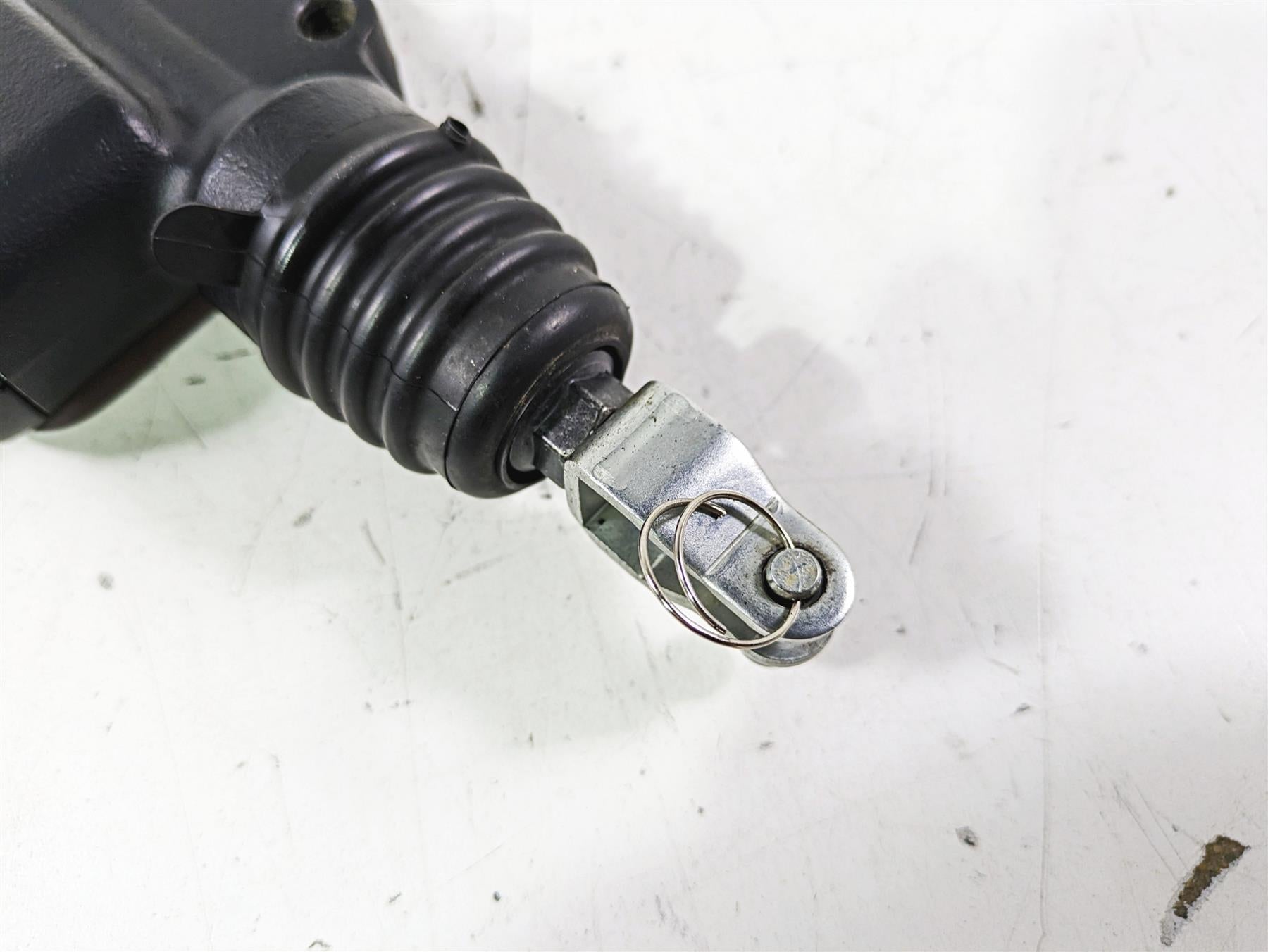 2021 Harley Softail FLSL Slim Rear Brake Master Cylinder 5/8" 41700460 {{ shop.shopifyCountryName }} - Mototech271