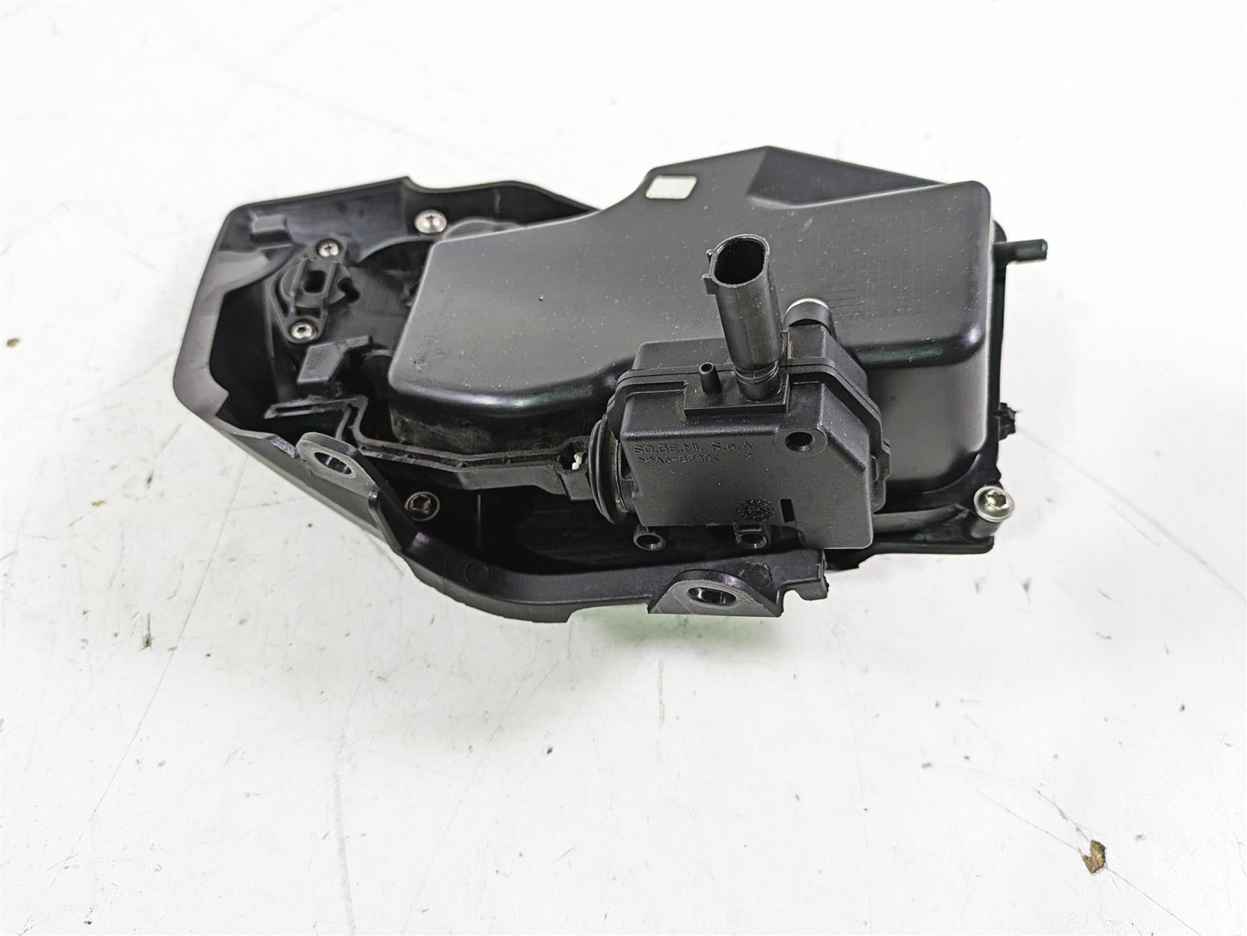 2014 BMW R1200 RT RTW K52 Left Storage Compartment Box 46638544957 {{ shop.shopifyCountryName }} - Mototech271