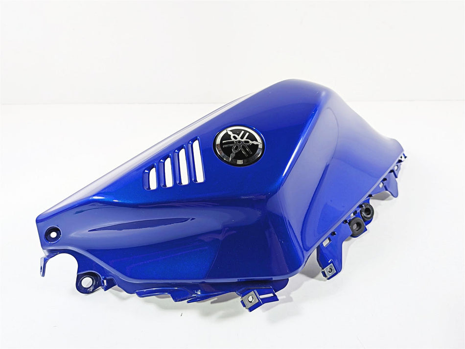 2025 Yamaha YZF R7 Oem Blue Left Side Tank Cover Fairing BEB-24129-00 {{ shop.shopifyCountryName }} - Mototech271
